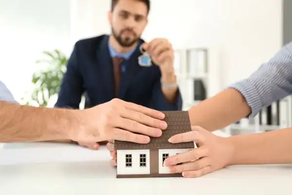 Couple arguing over property in divorce mediation Colchester